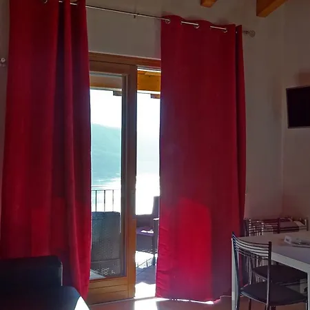 Vagne By Gardadomusmea Apartment *